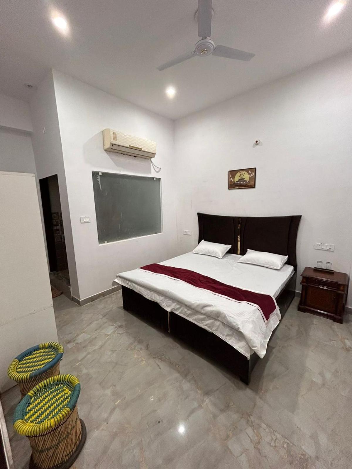 Saroj Hotel Agra (Uttar Pradesh)