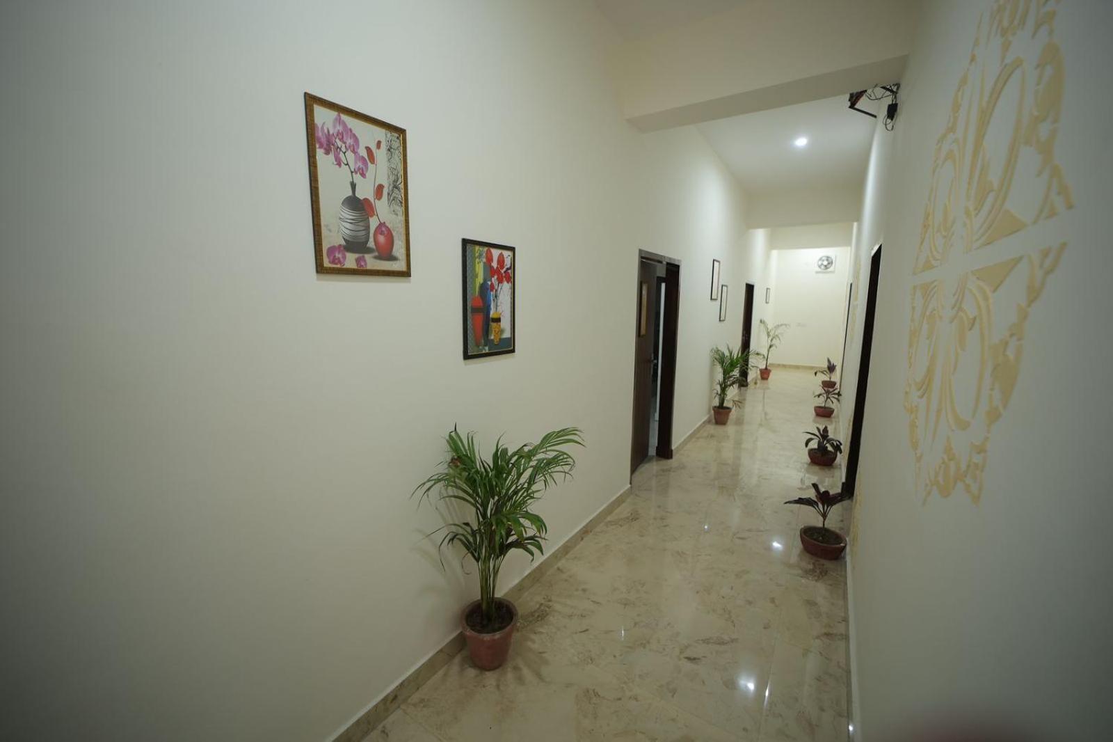 Hotel Saroj Agra (Uttar Pradesh)